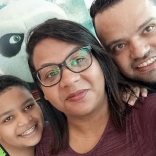 Pr Gil Herbert e Cantora Priscila Berlim